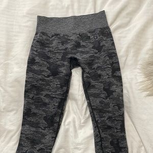 Black & Grey Camo Gymshark Leggings